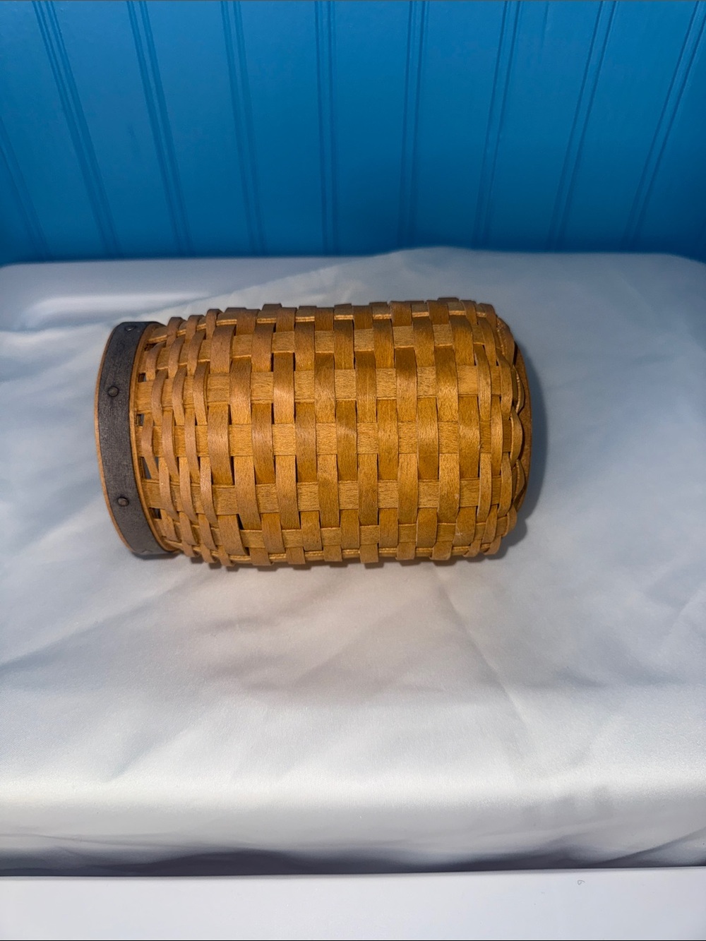 2003 Longaberger Basket with Dark Rim Accent - Picture 4 of 6